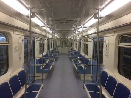 Интим в метро: парочку нижегородцев не смутили даже пассажиры
