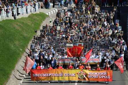 30 тысяч человек приняли участие в акции &laquo;Бессмертный полк&raquo; в Нижнем Новгороде