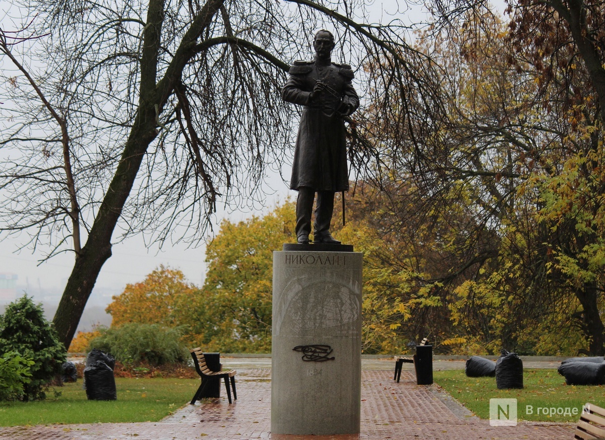 Памятник Николаю I открыли в Александровском саду в Нижнем Новгороде - фото 1