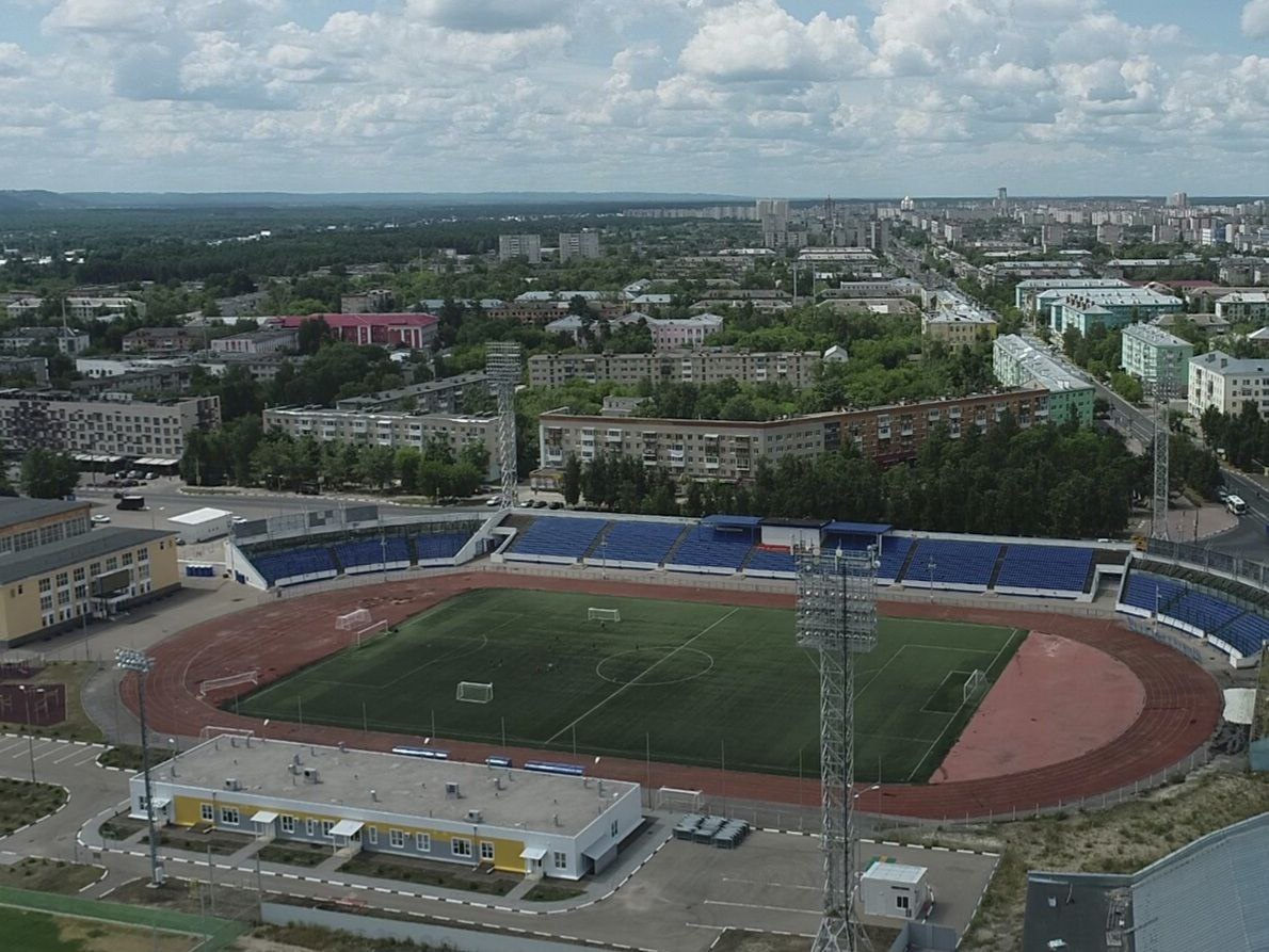 На стадионе &laquo;Химик&raquo; в Дзержинске заменят искусственное поле - фото 1