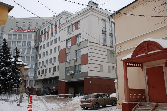 В Нижнем Новгороде эвакуировали бизнес-центр на улице Ульянова - фото 1