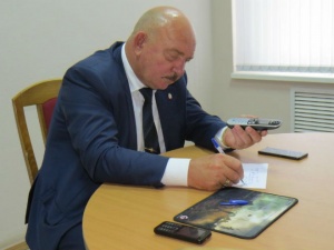 Жители Автозавода поделились своими проблемами с главой райадминистрации