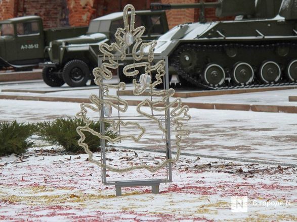 Нижегородский кремль начали украшать к Новому году - фото 13