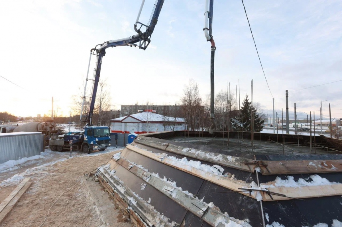Возведение 25-метровой стелы стартовало в Дзержинске - фото 1