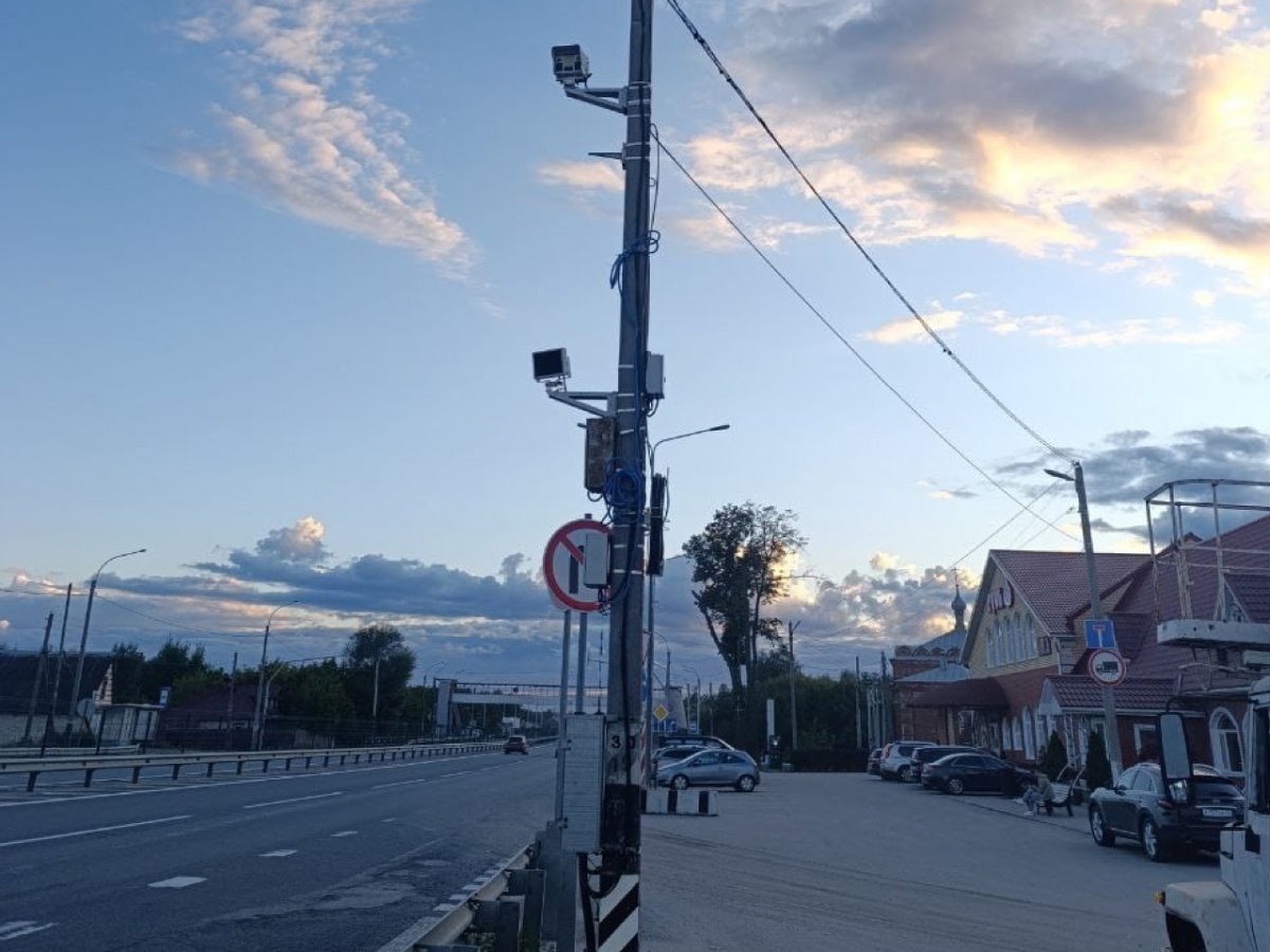 Новая камера фиксирует водителей с телефонами в Нижегородской области - фото 1