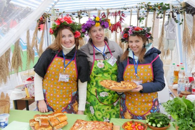 Трехметровым рыбным пирогом угостили нижегородцев на гастрофестивале - фото 3