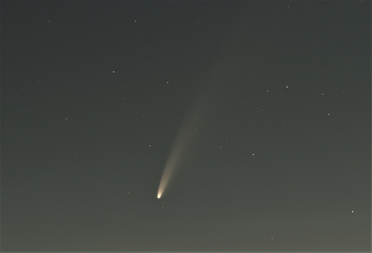 Комету C/2020 F3 (NEOWISE) могут наблюдать нижегородцы правее ковша Большой Медведицы - фото 1
