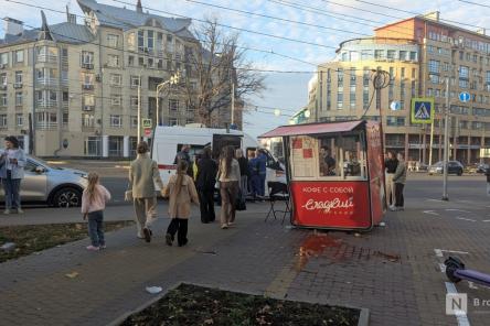 Иномарка влетела в киоск в центре Нижнего Новгорода: есть пострадавшие