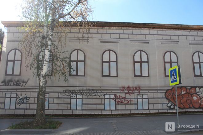 Старинные дома и современное искусство: как выглядит и чем привлекает Грузинский квартал в Нижнем Новгороде - фото 25