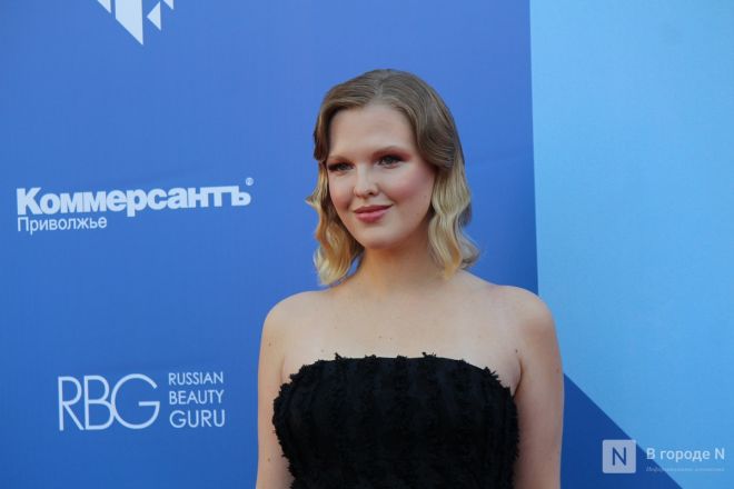 Знаменитости здесь: фоторепортаж с открытия &laquo;Горький fest&raquo; в Нижнем Новгороде - фото 115