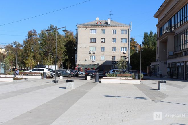 Благоустройство площади у Автозаводского универмага завершено в Нижнем Новгороде - фото 47
