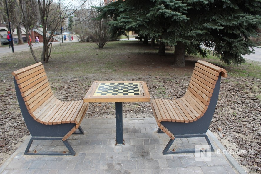 Шахматные столы и детские площадки: как преобразились знаковые места Советского района - фото 23