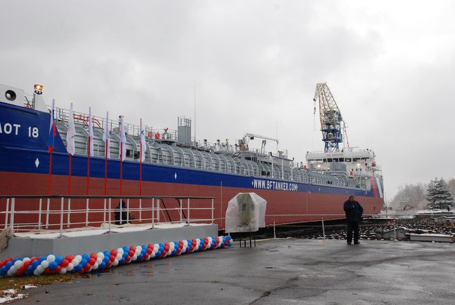 Третий танкер-химовоз нового поколения спущен на воду в Нижнем Новгороде (ФОТО) - фото 8