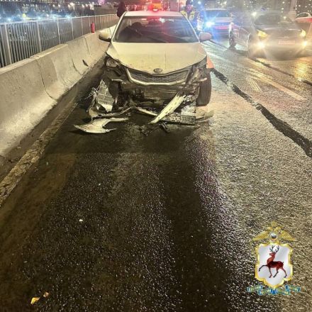 Появились подробности и фото ДТП со сгоревшим авто на Молитовском мосту - фото 2