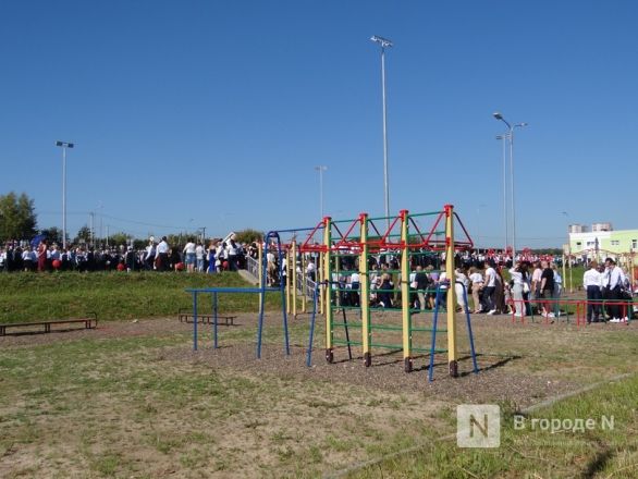 Фоторепортаж: две новые школы открылись в Нижнем Новгороде 2 сентября - фото 20