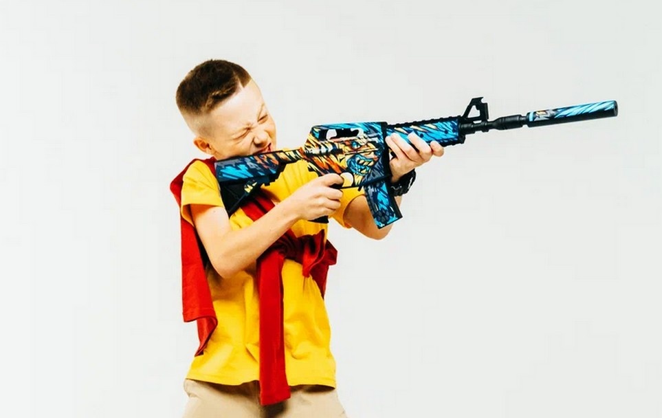 Деревянное оружие для детей. Радужное оружие. Toy Guns, Kid. Город детства набор детского оружия.