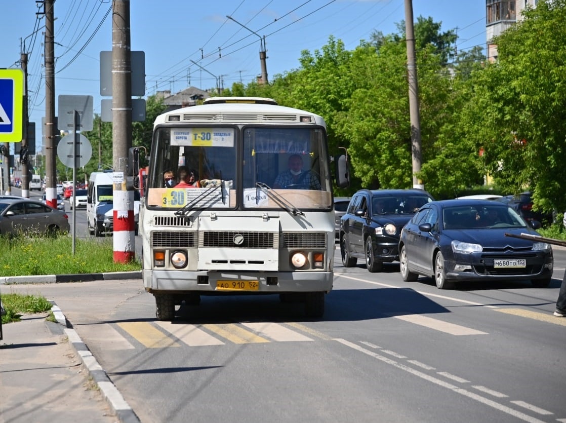 Обновленный маршрут автобуса № Т-30 в Дзержинске будет проходить между  улицей Петрищева и площадью Ленина