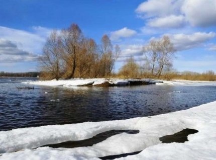 Отрыв льдин с рыбаками вероятен в Балахнинском и Городецком районах &mdash; МЧС