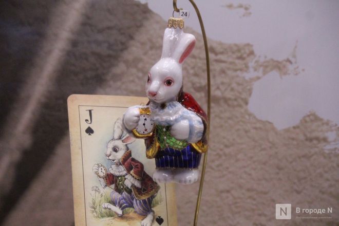 Волшебство из стекла: фоторепортаж с фабрики елочных игрушек в Нижнем Новгороде - фото 36