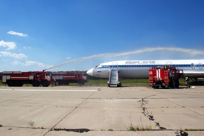 Учебную аварию с самолетом устранили в нижегородском аэропорту - фото 3