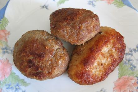 Росконтроль назвал марки котлет, которыми легко отравиться