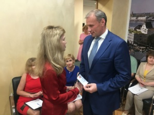Дмитрий Сватковский получил удостоверение кандидата на довыборы в Госдуму Нижегородской области