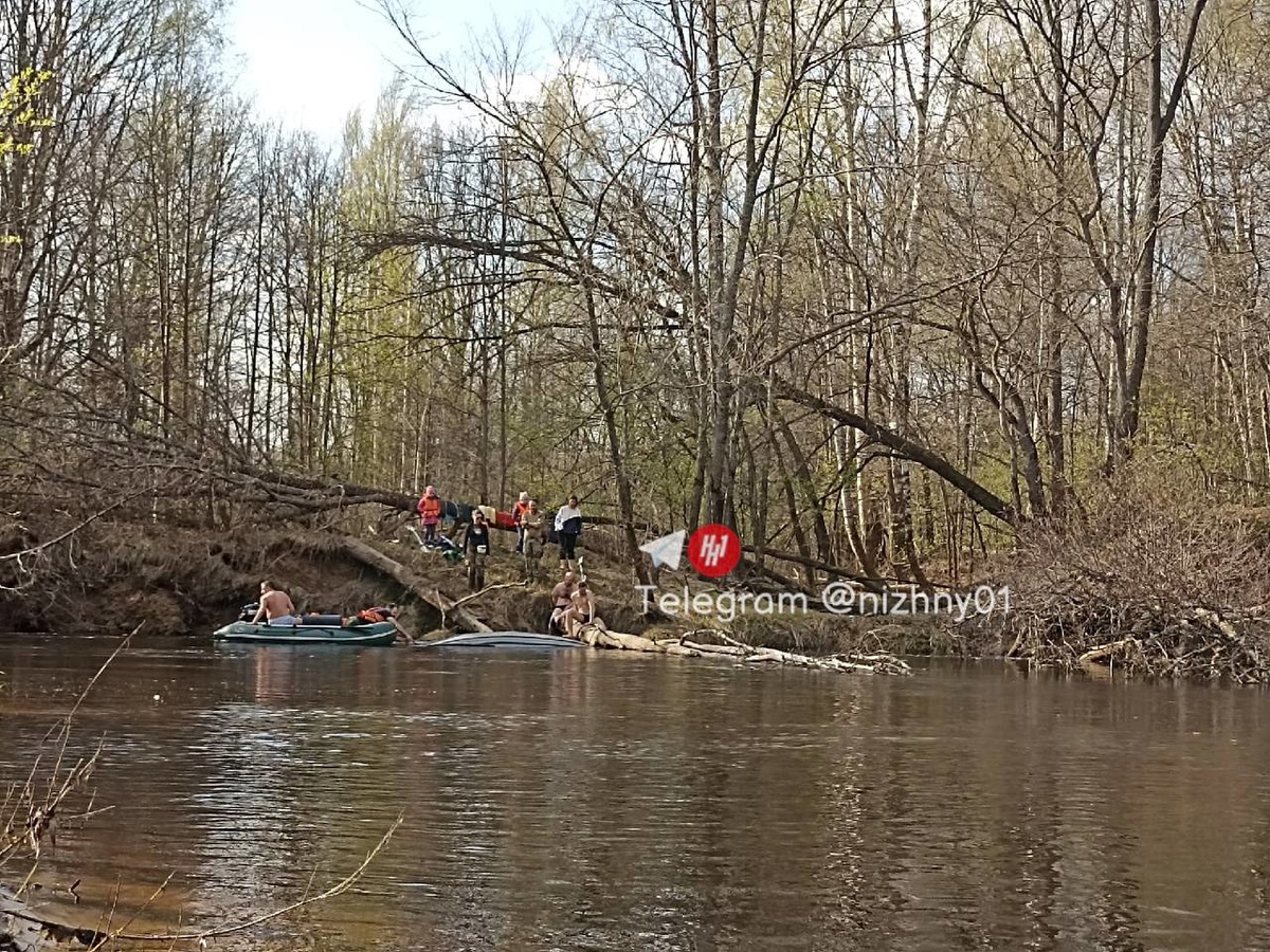Нижегородские туристы перевернулись на байдарке во время сплава