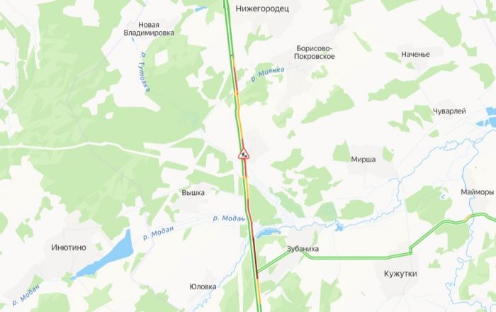 Многокилометровые пробки образовались на въездах в Нижний Новгород - фото 2