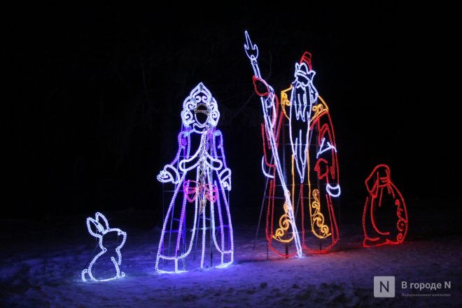 Самыми популярными персонажами нижегородских новогодних инсталляций стали олени - фото 13