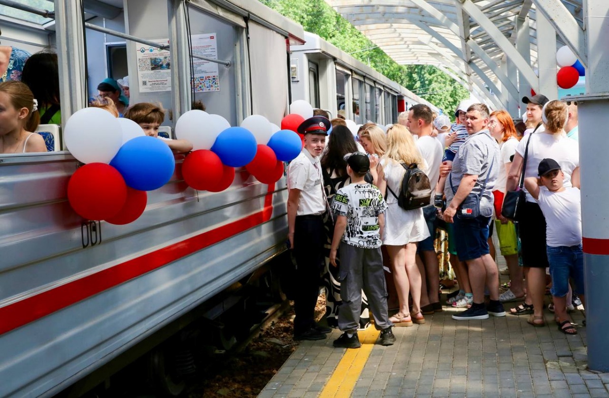 Детская железная дорога открыла движение в Нижнем Новгороде и Казани