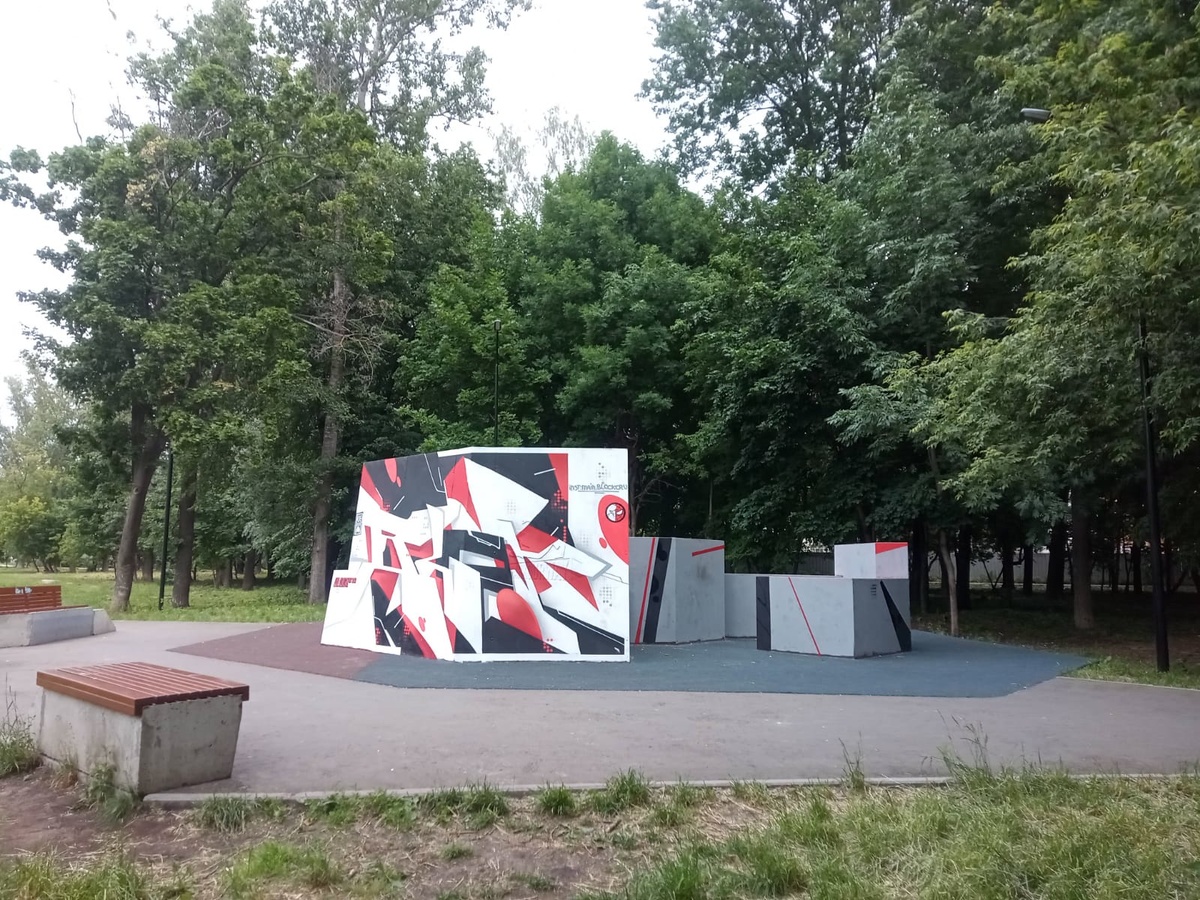 Площадку для занятий паркуром обновили в нижегородском парке Станкозавода - фото 1
