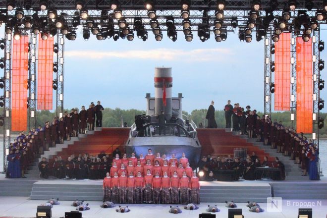 Безруков, шоу Авербуха и шикарный салют: как прошел День Победы &mdash; 2025 в Нижнем Новгороде - фото 81